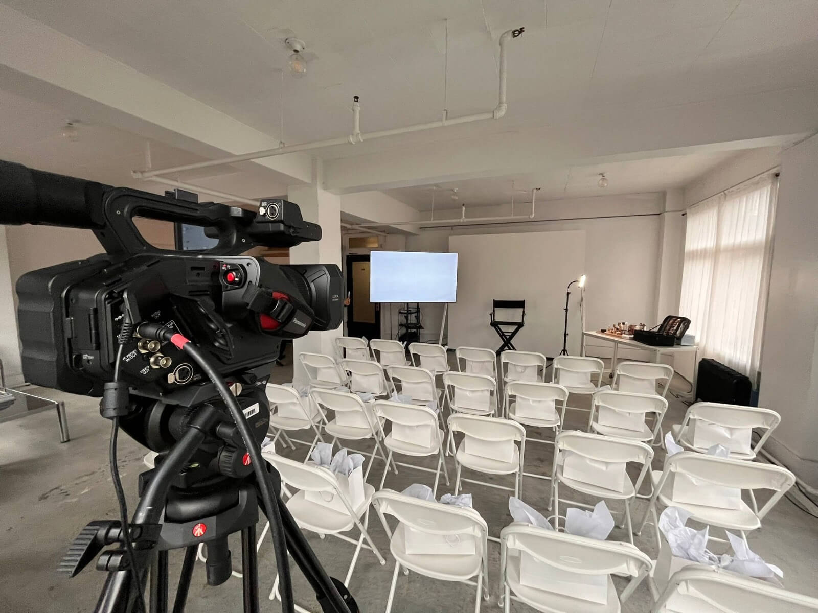 A Flawless View: How We Powered Kellsie Bain’s Sold-Out Makeup Masterclass in Vancouver