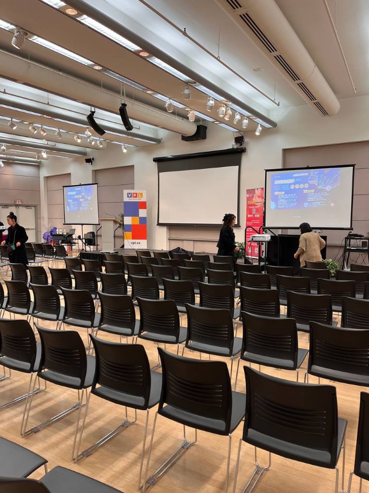 Dual Projection Screen setup at Vancouver Public Library Event